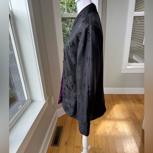 Vintage Purple Black Chinese Embroidered Silk Bed Jacket Handmade Reversible - Picture 13 of 16